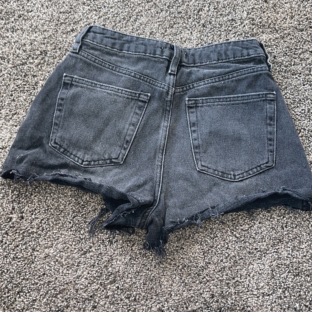 Forever 21 high rise denim shorts size 25 - Picture 2 of 2